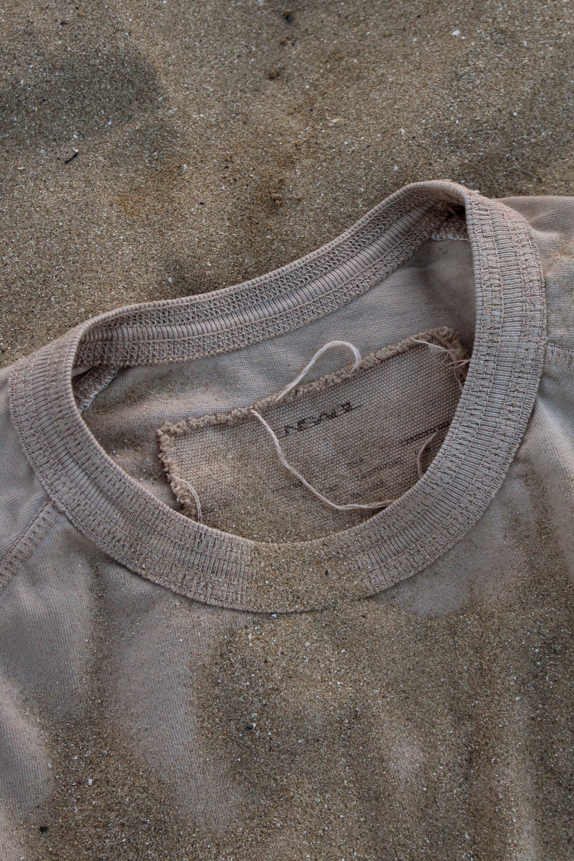 Longsleeve_01 - Sand