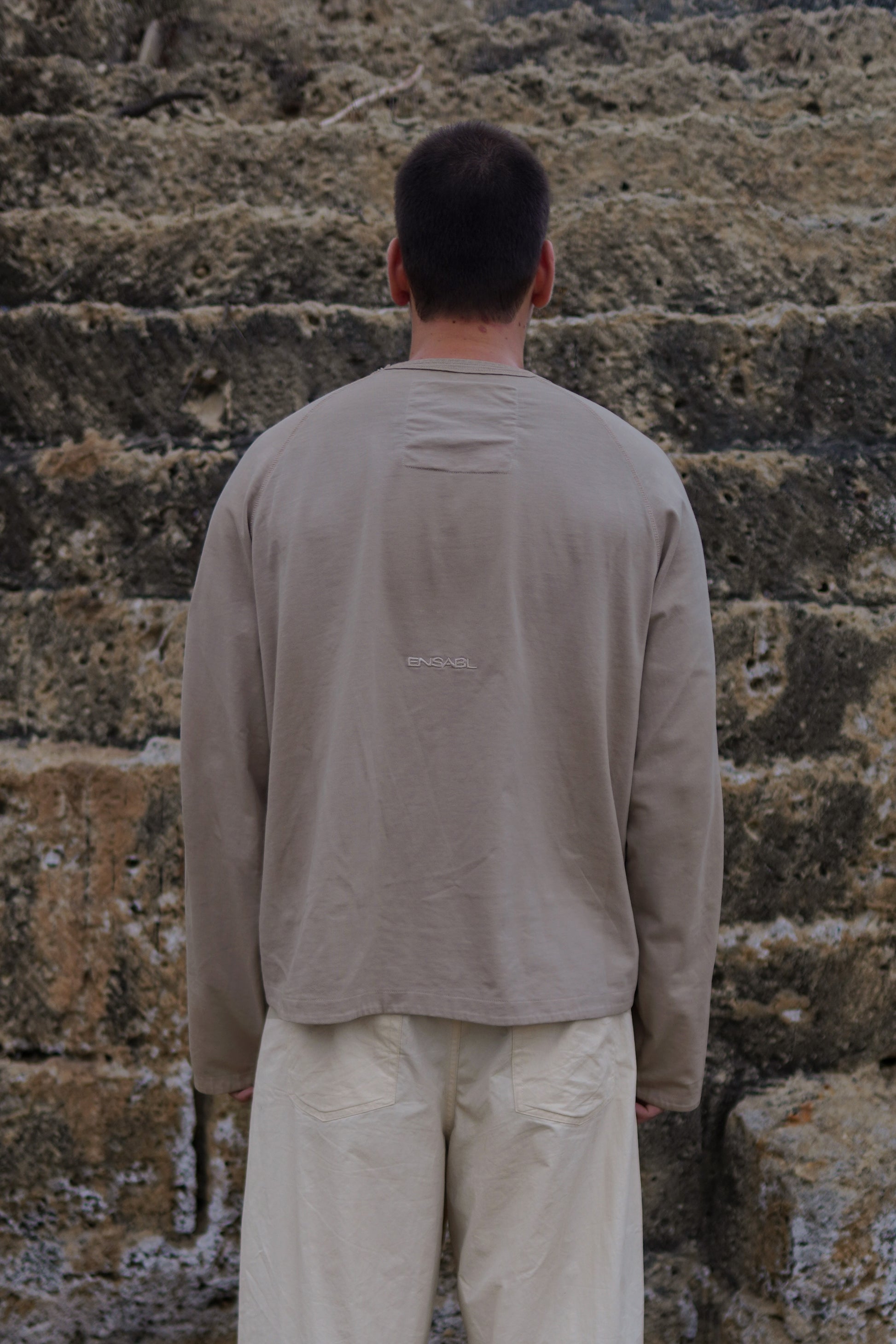Longsleeve_01 - Sand